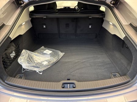 2026 Volvo ES90 - thumbnail 9