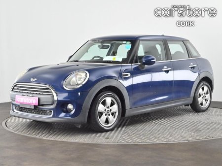 2017 MINI Hatch - view 4