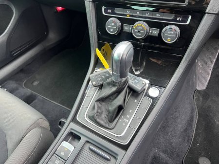 2016 Volkswagen Golf HIGHLINE R-LINE PACK 1.4 TSI AUTO // FULL SERVICE HISTORY // LOW MILEAGE // REVERSE CAMERA €16,900 thumbnail