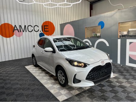2024 Toyota Yaris YARIS AUTOMATIC 1.0 PETROL / 7k KMs / REVERSE CAMERA & MORE €20,950