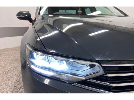 2020 Volkswagen Passat TDI SEL S-A 4DR AUTO €19,700 thumbnail