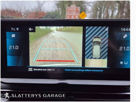 2023 Peugeot 3008 1.5 BlueHDi 130bhp Auto Allure €31,995 thumbnail