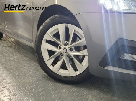 2024 Skoda Octavia - thumbnail 6