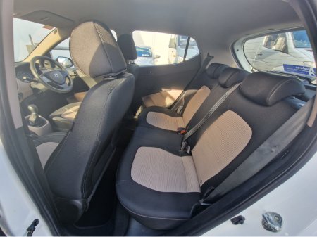 2016 Hyundai i10 S AIR **GREAT STARTER CAR** €7,450 thumbnail