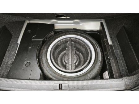 2010 Volkswagen Passat - thumbnail 16