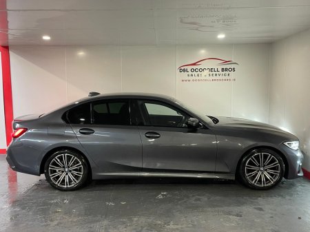 2021 BMW 3 Series - thumbnail 3