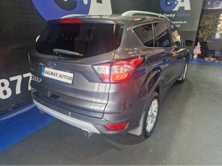 2017 Ford Kuga - thumbnail 6