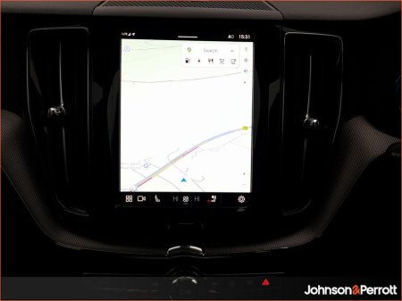 2025 Volvo XC60 T6 350bhp AWD PHEV Plus Dark (Panoramic Sunroof / 360 Camera / Heated Seats) €67,900 thumbnail