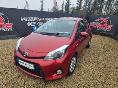 2014 Toyota Yaris Hybrid Luxury €11,950