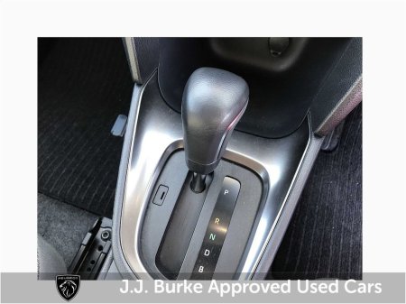 2024 Toyota Yaris - thumbnail 25