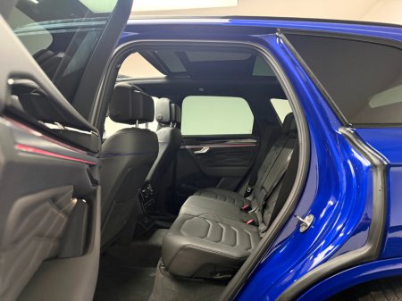 2025 Volkswagen Touareg - thumbnail 16