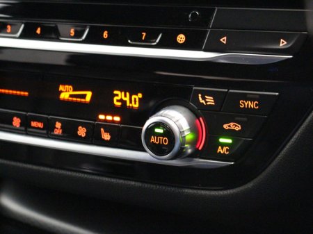 2021 BMW 5 Series - thumbnail 17