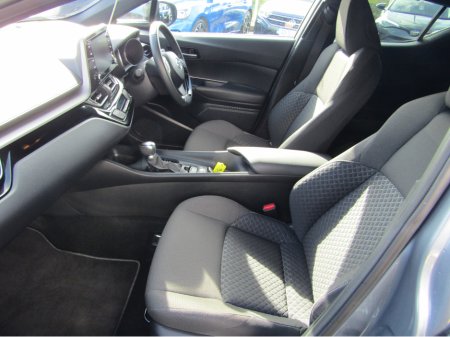 2023 Toyota C-HR - thumbnail 8