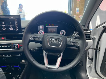 2024 Audi A4 2024 AUDI A4 40TDI QUATTRO ADVANCED 2.0 AUTOMATIC / CRUISE CONTROL / ELECTRIC MEMORY & HEATED SEATS / PADDLE SHIFTERS / APPLE CARPLAY / AMBIEN TLIGHTS thumbnail
