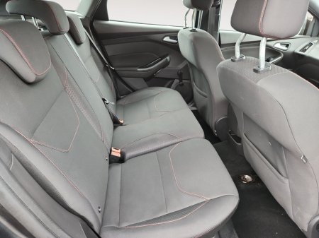 2017 Ford Focus 1.5 TDCi 120PS ST-Line Powershift €13,450 thumbnail