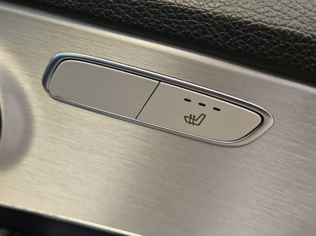 2016 Mercedes-Benz C Class - thumbnail 11