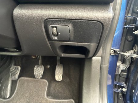 2018 Renault Megane DYNAMIQUE NAV DCI 110 4DR €10,250 thumbnail