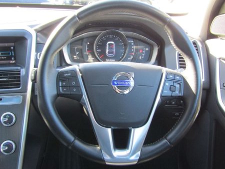 2014 Volvo XC60 - thumbnail 9