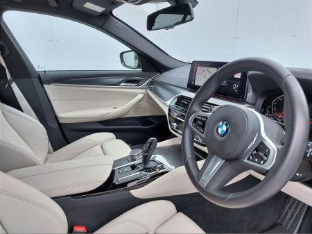2024 BMW 5 Series - thumbnail 12