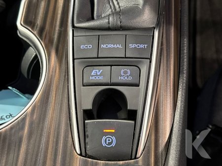 2018 Toyota Camry - thumbnail 24