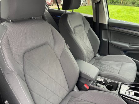 2024 Volkswagen Golf 2.0 TDI 150 BHP DSG STYLE 5 DOOR. €34,950 thumbnail