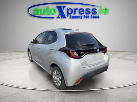 2020 Toyota Yaris 1.5 HYBRID G Automatic, Reversing camera €15,495 thumbnail