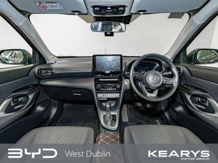 2024 Toyota Yaris Cross 1.5 Hybrid Luna €28,890 thumbnail