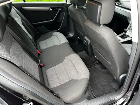 2013 Volkswagen Passat - thumbnail 8