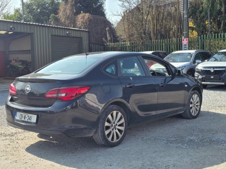 2013 Opel Astra - thumbnail 7