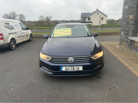 2016 Volkswagen Passat HIGHLINE 1.6 TDI 6SP 120HP €8,995 thumbnail