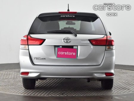 2018 Toyota Corolla - thumbnail 4