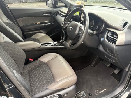 2022 Toyota C-HR - thumbnail 9