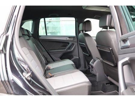 2017 Volkswagen Tiguan - thumbnail 18