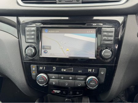 2018 Nissan Qashqai 1.5 SV SP 18 4DR sunroof €12,950 thumbnail