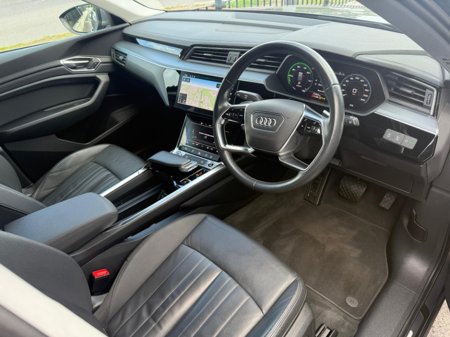 2021 Audi e-tron TECHNIK 55 QUATTRO // UPGRADED ALLOYS €30,950 thumbnail
