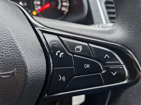 2023 Renault Trafic RED VAN FWD 130 3T1 E6 L2H1 3DR €18,450 thumbnail