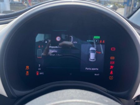 2025 Fiat 500e Icon EV 320km Range €19,950 thumbnail