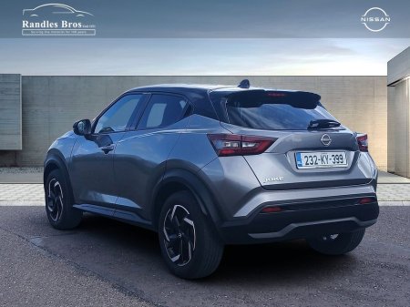 2023 Nissan Juke - view 2