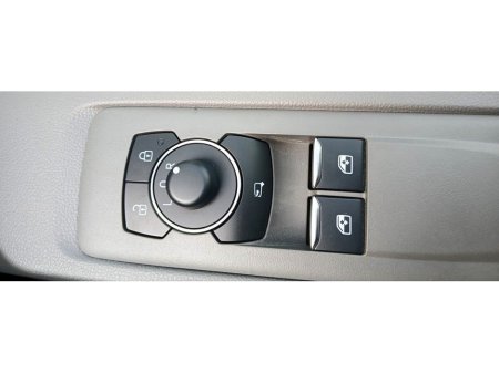 2025 Volkswagen Transporter - thumbnail 10