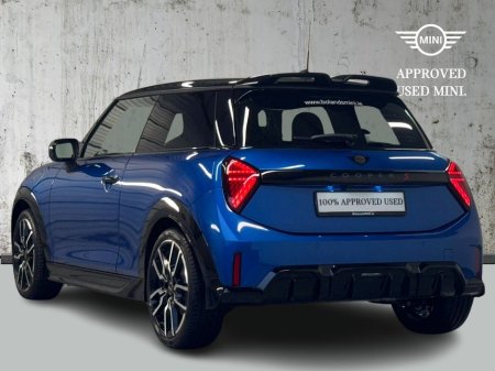 2025 MINI Hatch - view 2