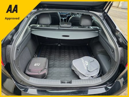 2017 Hyundai Ioniq HYBRID * HIGH SPEC * ONLY 39K MILES * €14,900 thumbnail