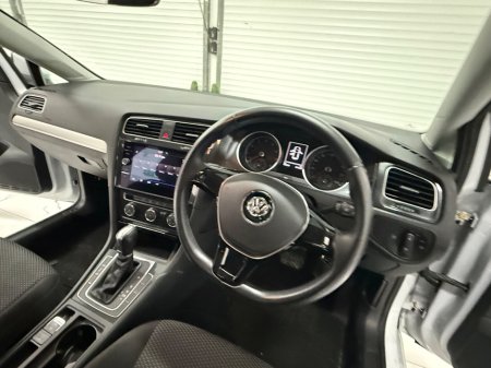 2018 Volkswagen Golf 1.2 TSI 110 bhp Trendline €17,995 thumbnail
