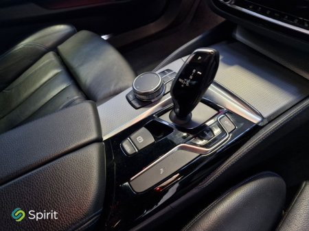 2018 BMW 5 Series 520d M Sport Auto call Derek on 0861653401 €29,900 thumbnail