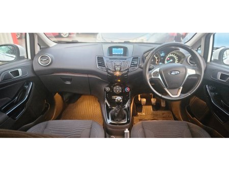 2016 Ford Fiesta ZETEC TURBO 1.0 eco 100 low miles €8,750 thumbnail