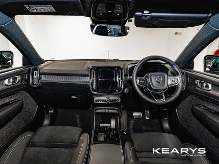 2022 Volvo XC40 XC40 RECHARGE (231hp) €28,490 thumbnail