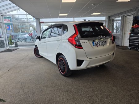 2016 Honda Fit - thumbnail 5