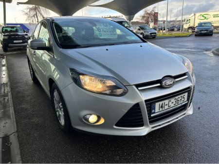 2014 Ford Focus TITANIUM 1.6 TDCI 115PS 4 2014MY €10,950 thumbnail