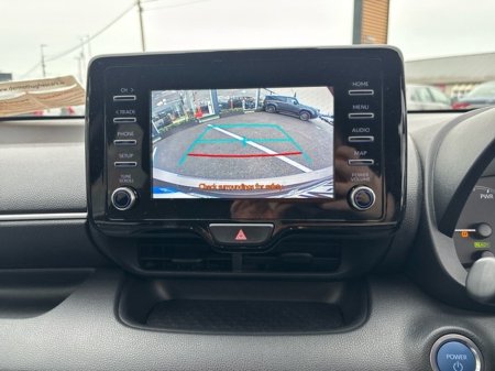 2023 Toyota Yaris 1.5 HYBRID LUNA 4DR AUTO €22,950 thumbnail