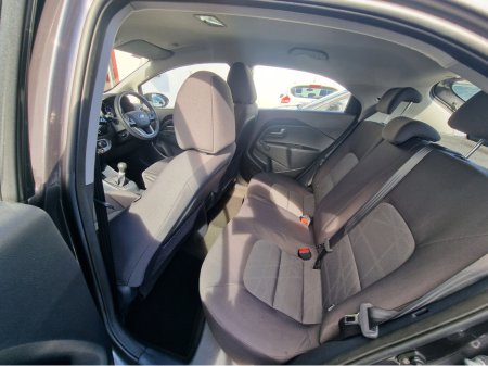 2016 Kia Rio - thumbnail 29