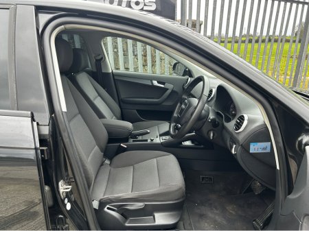 2013 Audi A3 Sportback - thumbnail 9